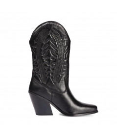 BOTA TIPO COWBOY EN PIEL NEGRO CON DETALLE DE BORDADO PARA MUJER HERLEV